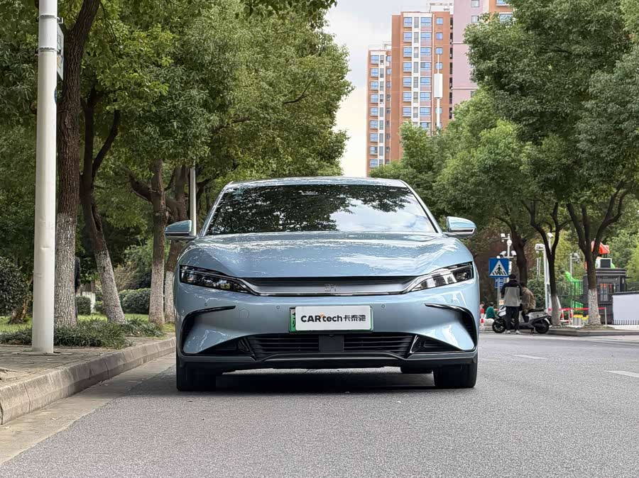 BYD Han 2023 car image #3