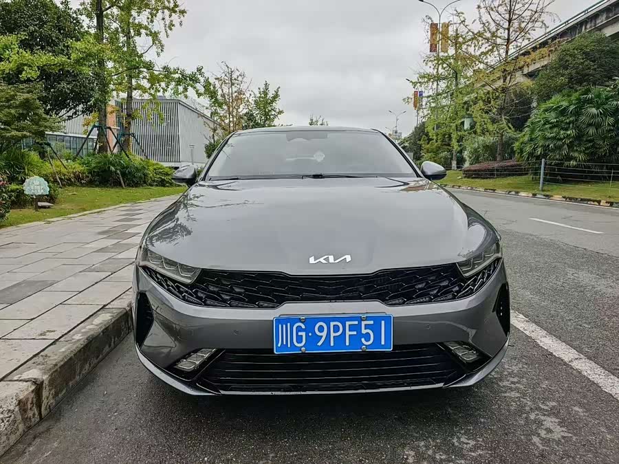 Kia K5 2023 car image #3