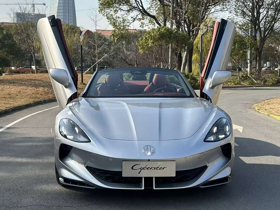 MG Cyberster car image #3