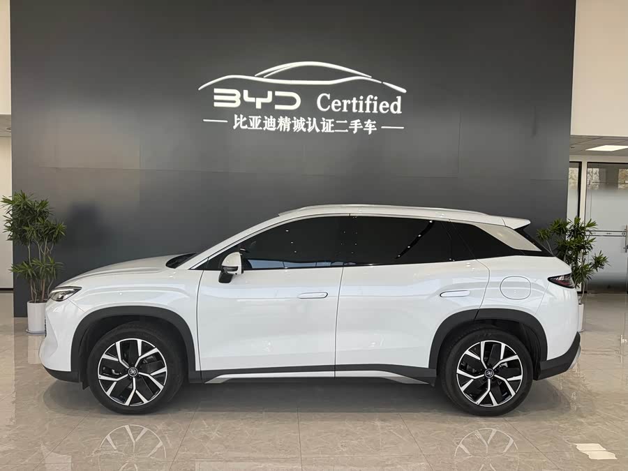 BYD SongL DM-i 2024 #3 BYD SongL DM-i 2024 car image #3