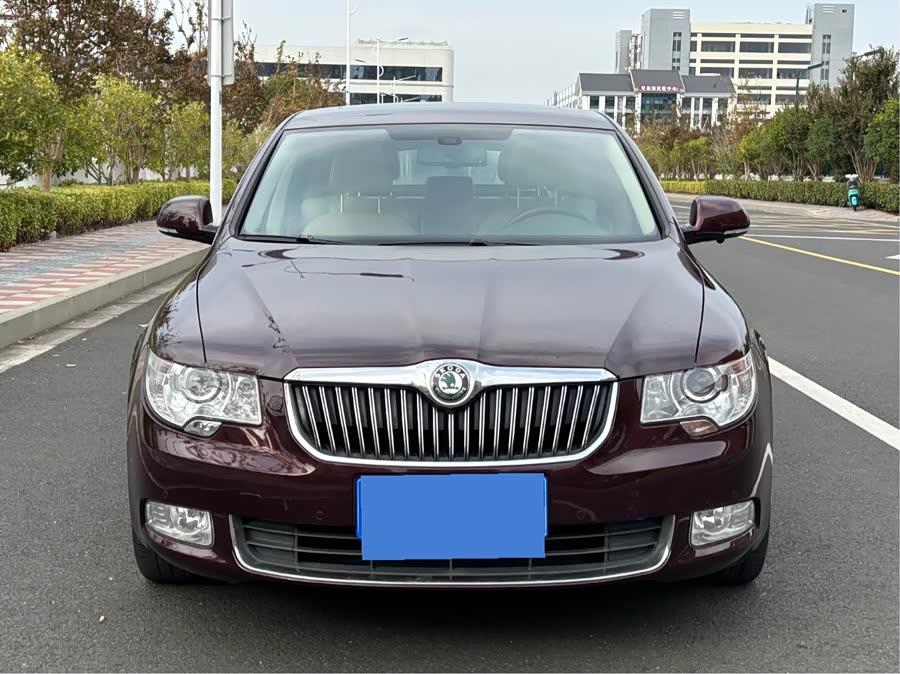 Skoda Superb 2012 immagine di auto #3