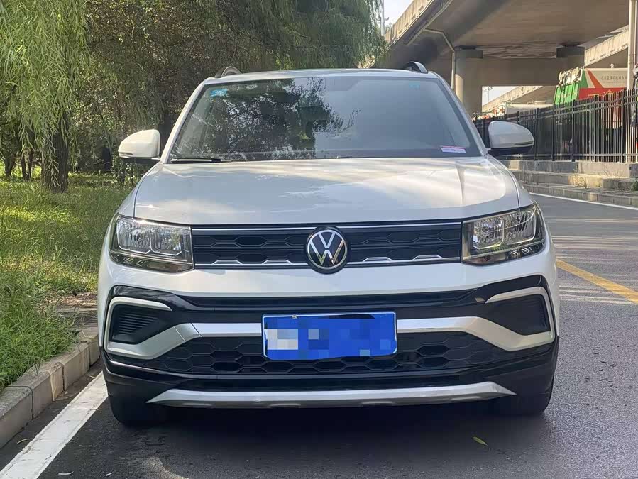 Volkswagen T-Cross 2023 car image #3
