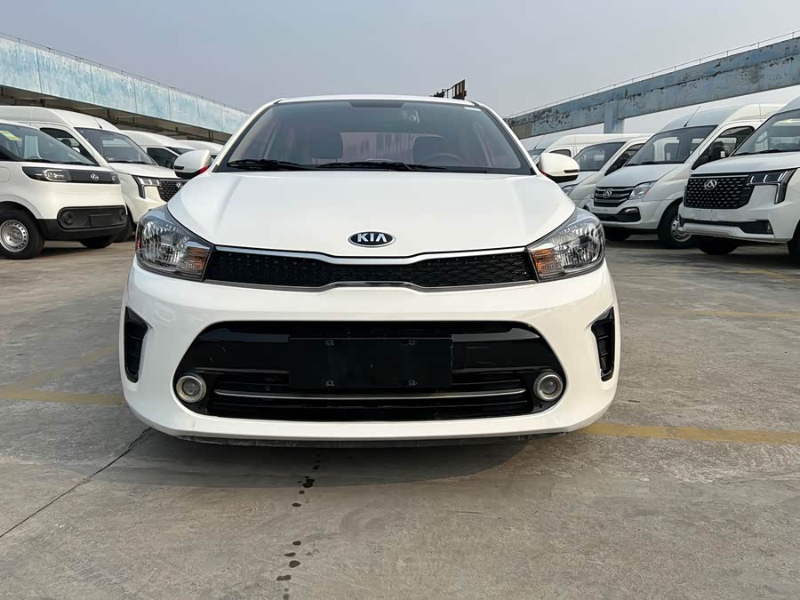 起亚 焕驰 2017 汽车图片 #3