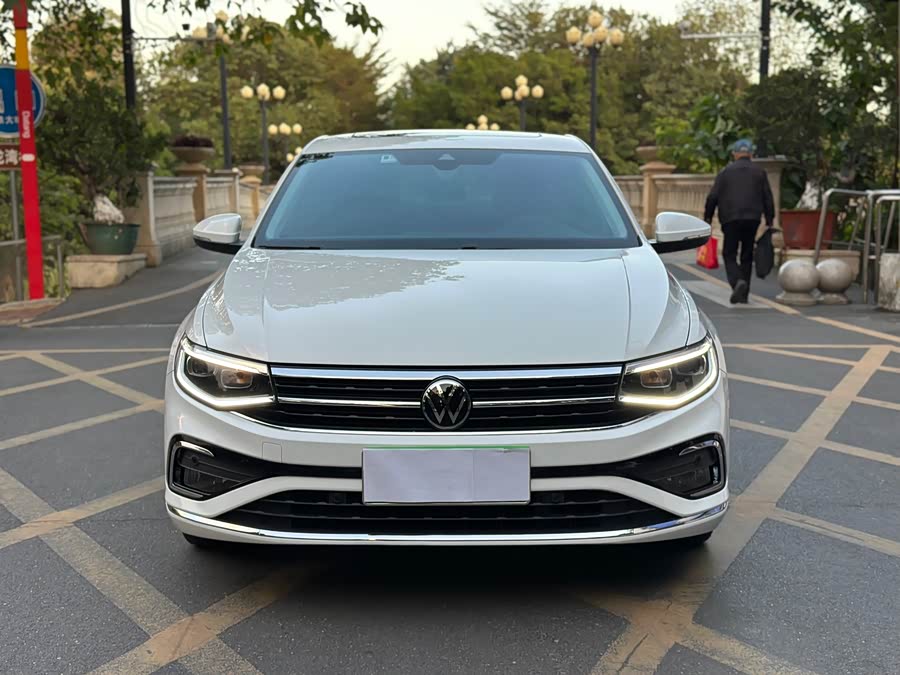 Volkswagen Bora 2023 car image #3