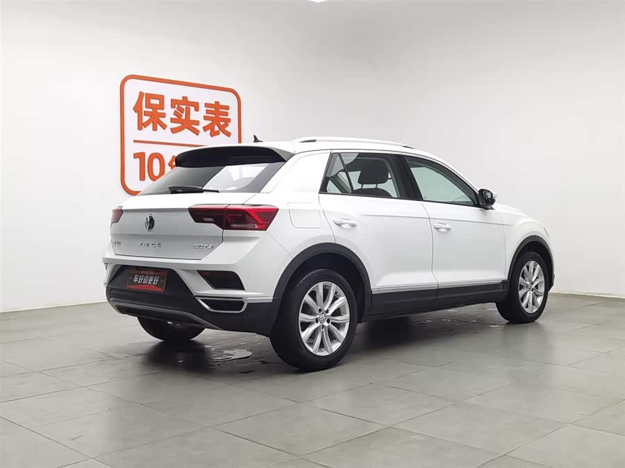 Volkswagen T-Roc 2020 car image #3