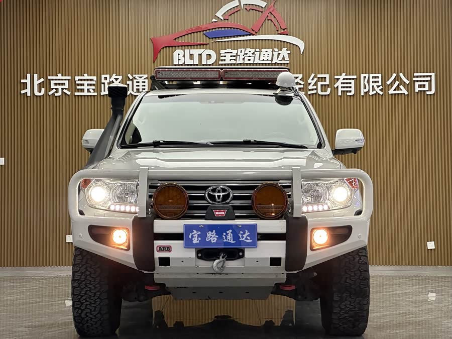 Toyota Land Cruiser 2015 car image #3