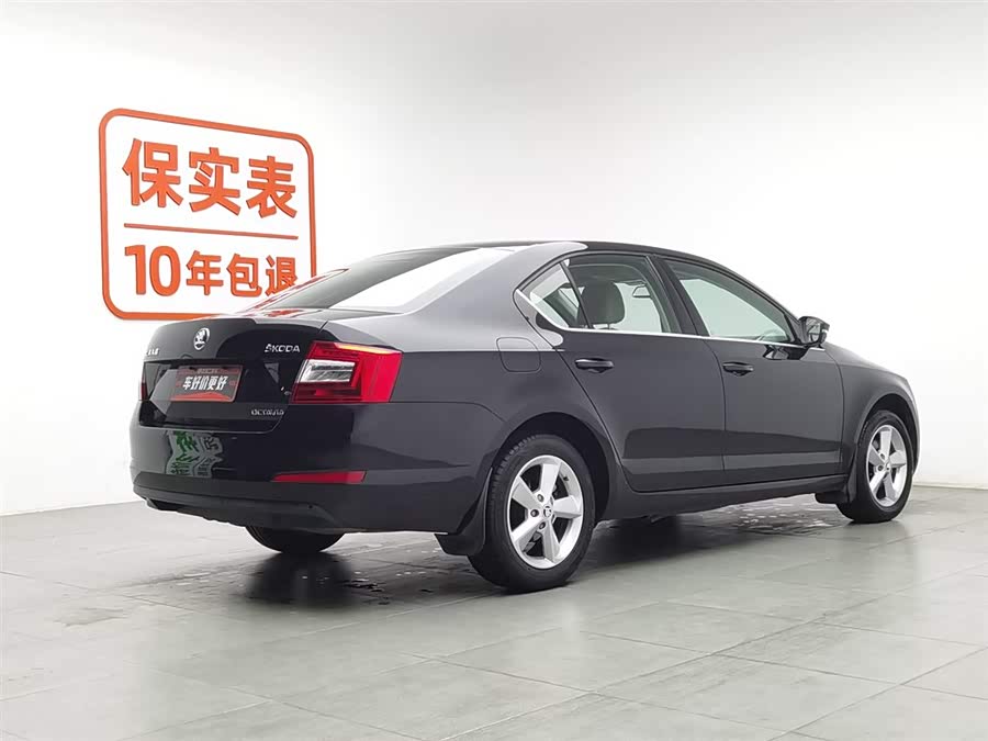 Skoda Octavia 2015 car image #3