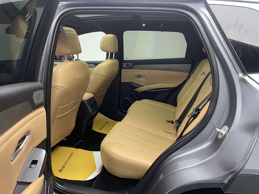 BYD SongL DM-i 2024 car image #3