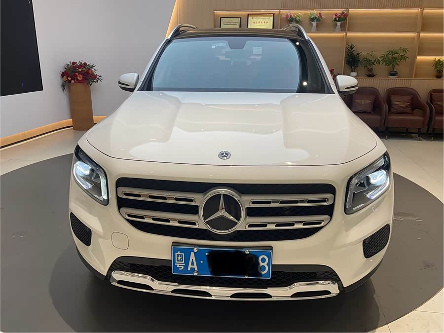 Mercedes-Benz GLB Class 2020 car image #3