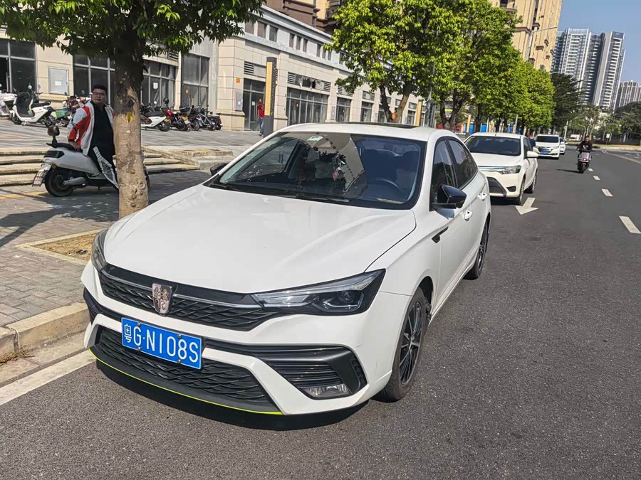 Roewe i5 2022 car image #3