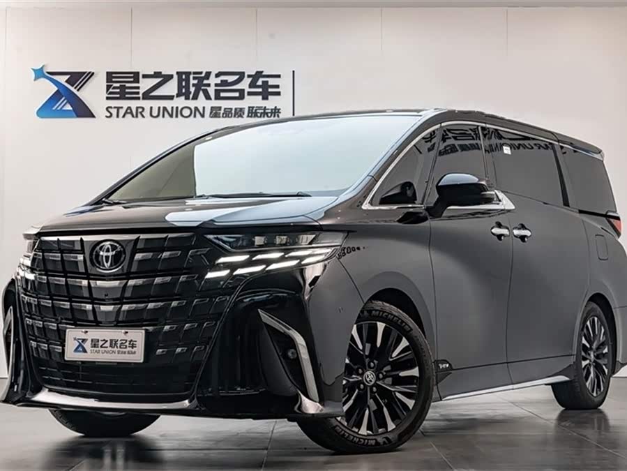 Toyota Alphard 2025 car image #3