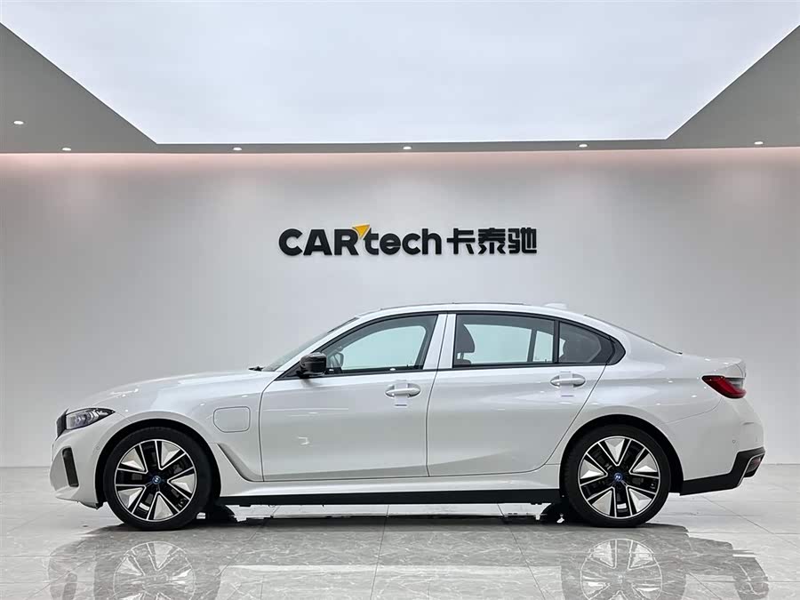 BMW i3 2023 #3 BMW i3 2023 car image #3