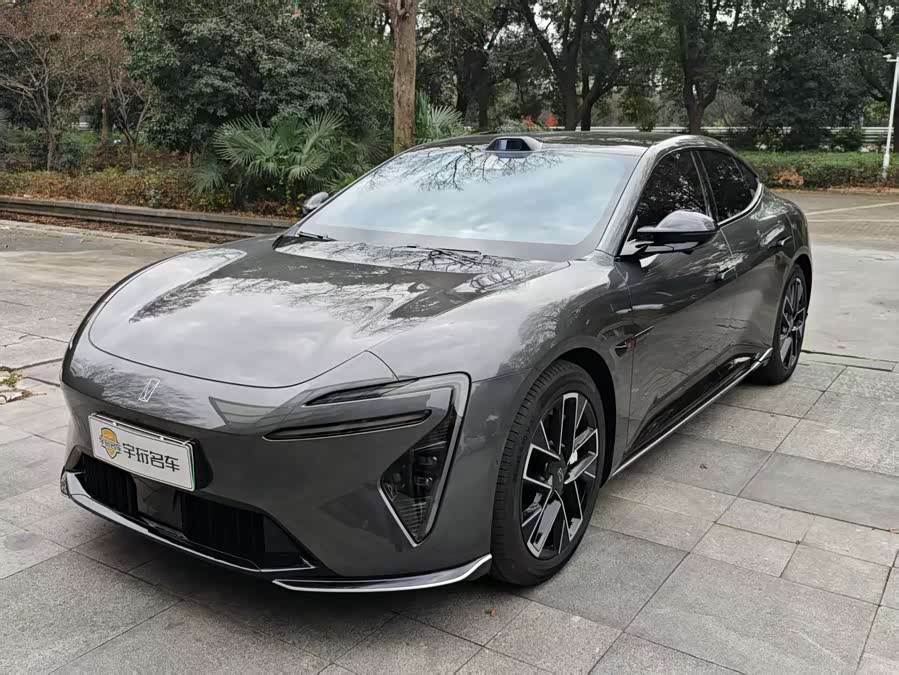 阿维塔 阿维塔06 2025 汽车图片 #3