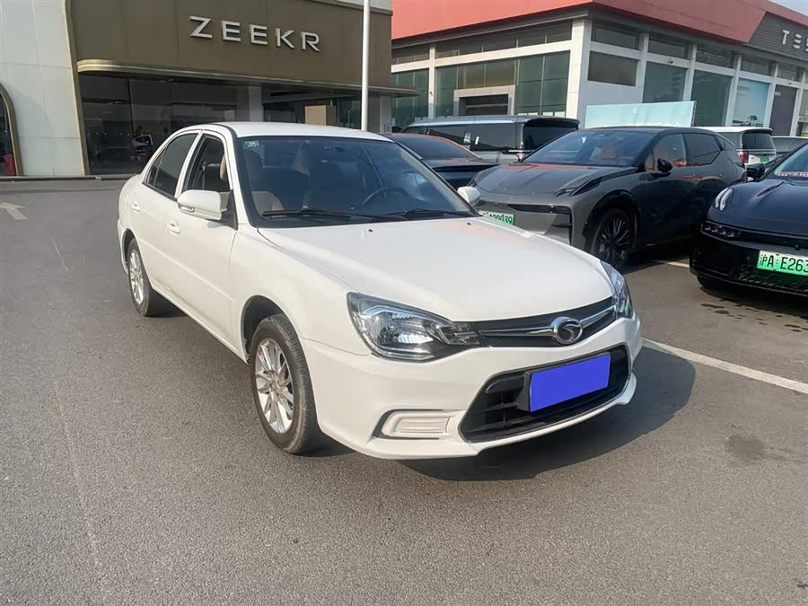 Soueast V3 Lingyue 2019 #3 Soueast V3 Lingyue 2019 car image #3