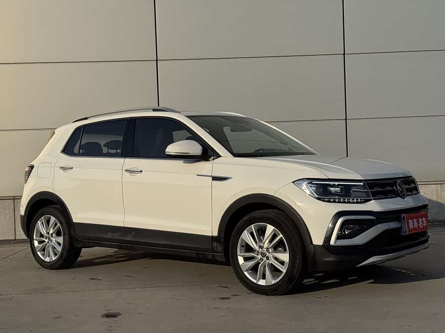 Volkswagen T-Cross 2021 car image #3