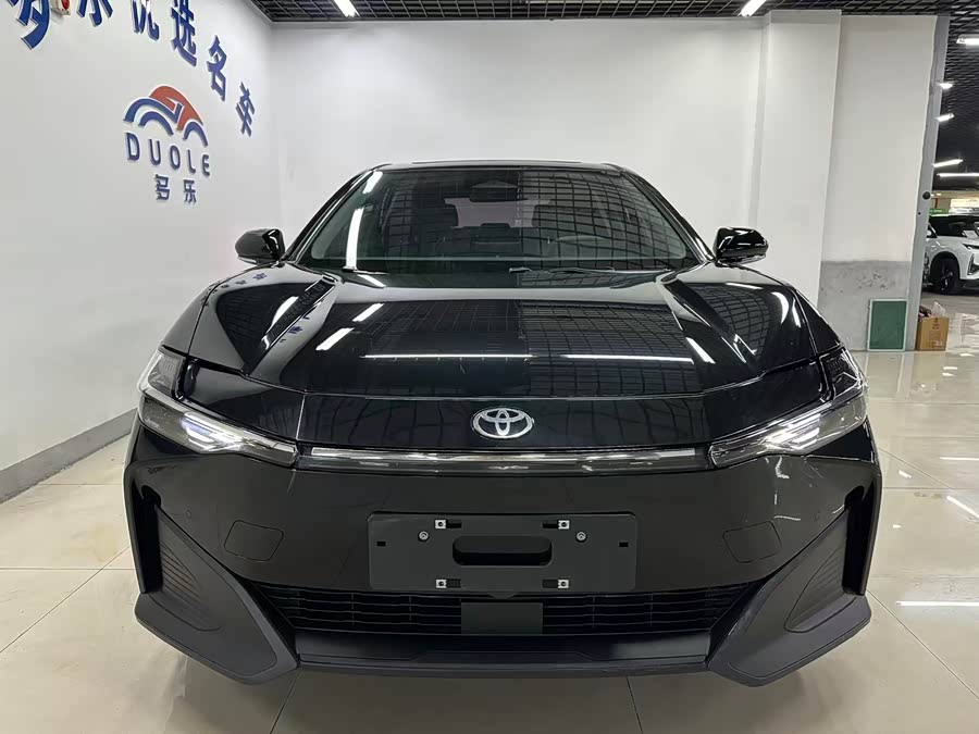 Toyota bZ3 2024 صورة سيارة #3