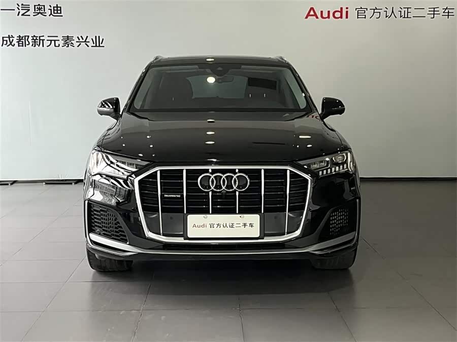 Audi Q7 2023 car image #3