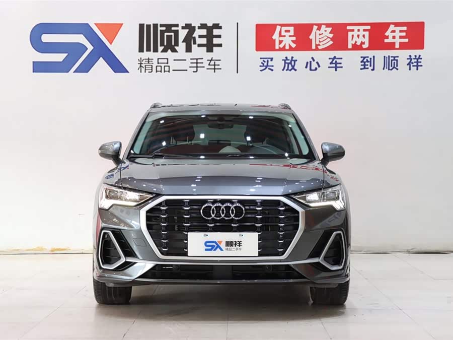 Audi Q3 2022 car image #3