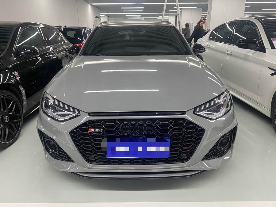 Audi RS 4 2023 #3 Audi RS 4 2023 car image #3