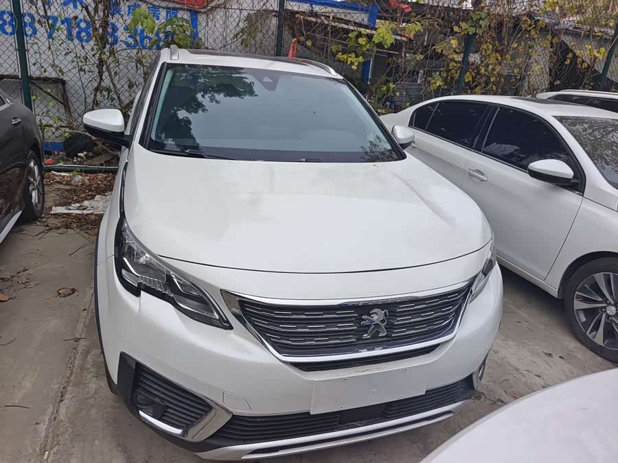 Peugeot 5008 2018 car image #3