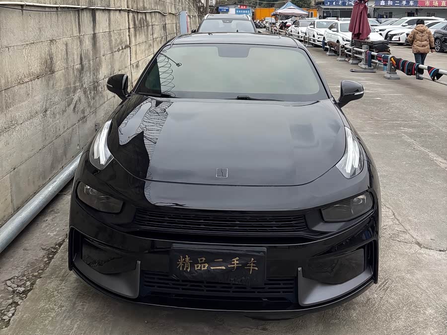 Lynk & Co 03 2019 car image #3