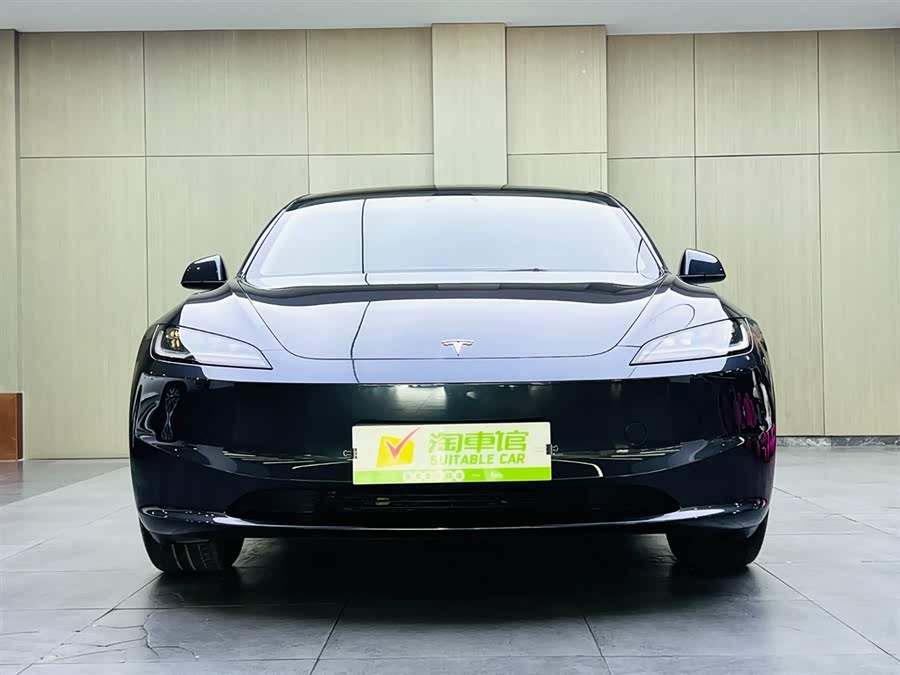 Tesla Model 3 2024 car image #3
