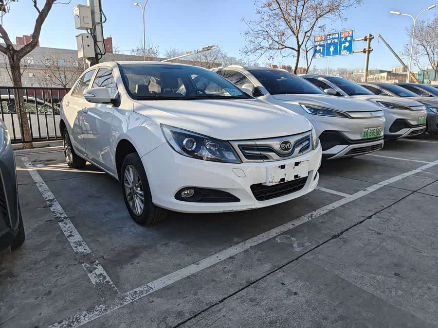 BYD e5 2018 #3 BYD e5 2018 car image #3
