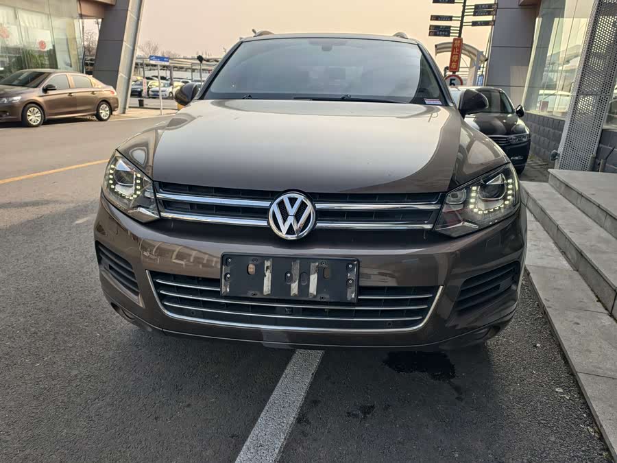 Volkswagen Touareg 2015 car image #3