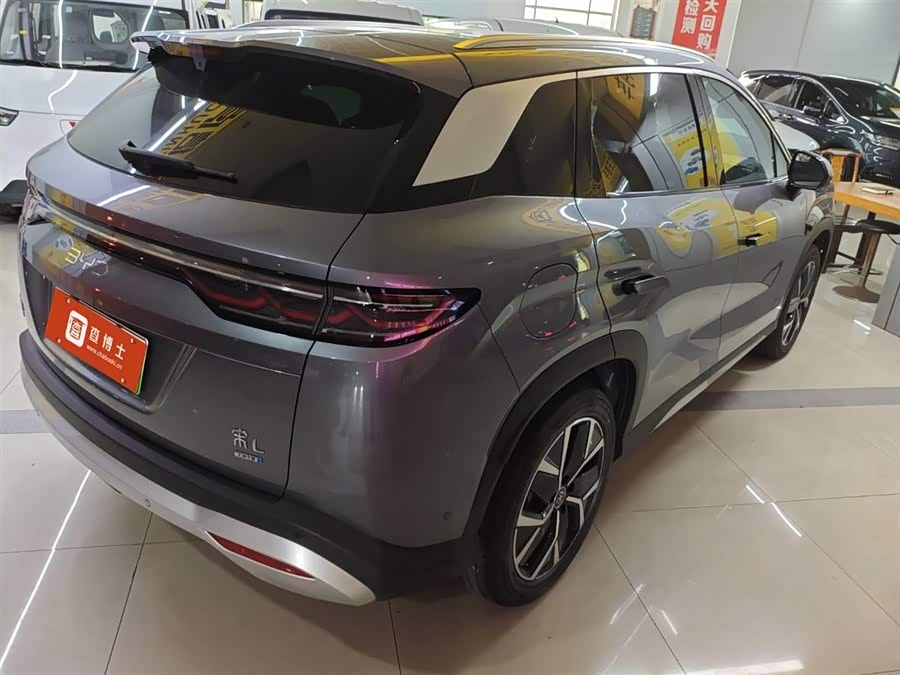 BYD SongL DM-i 2025 car image #3