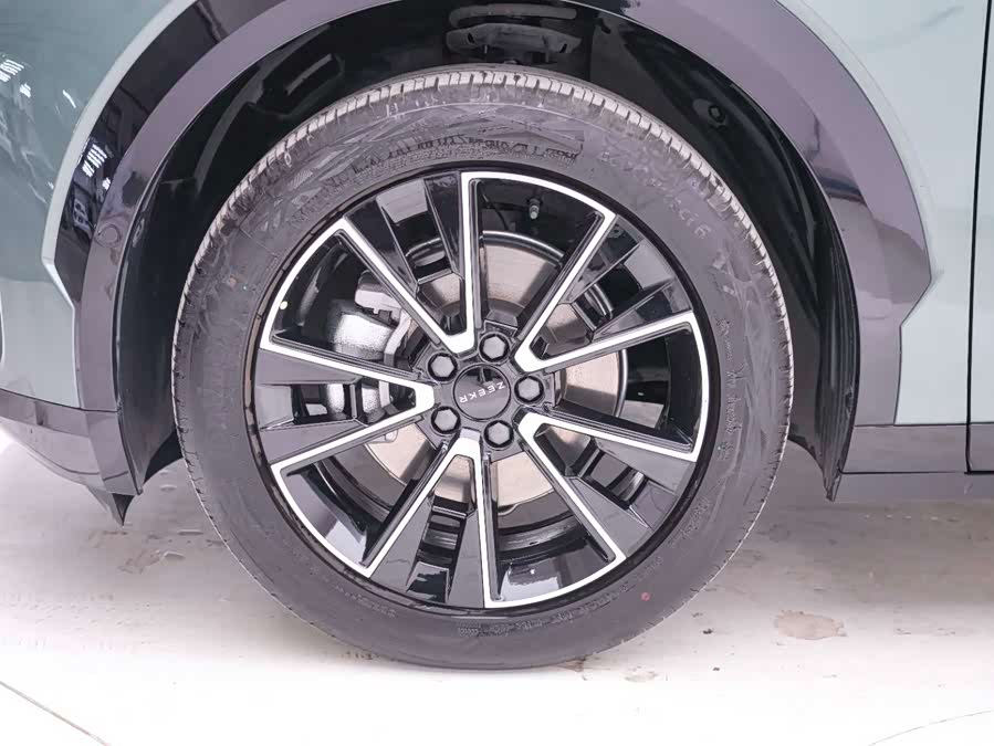 极氪 极氪X 2024 汽车图片 #3