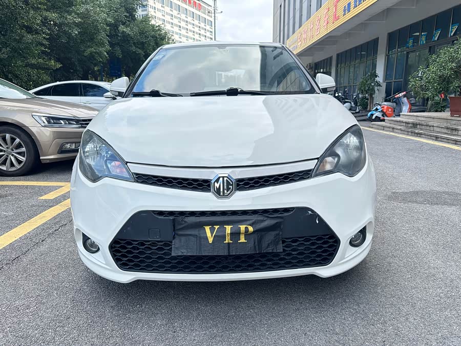 MG 3 2013 car image #3