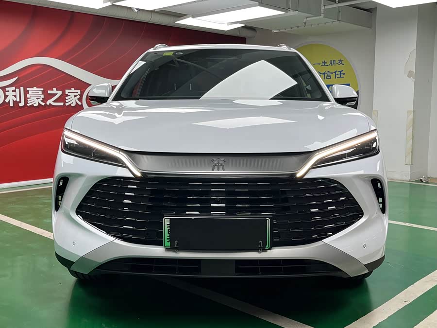 BYD SongL DM-i 2025 car image #3