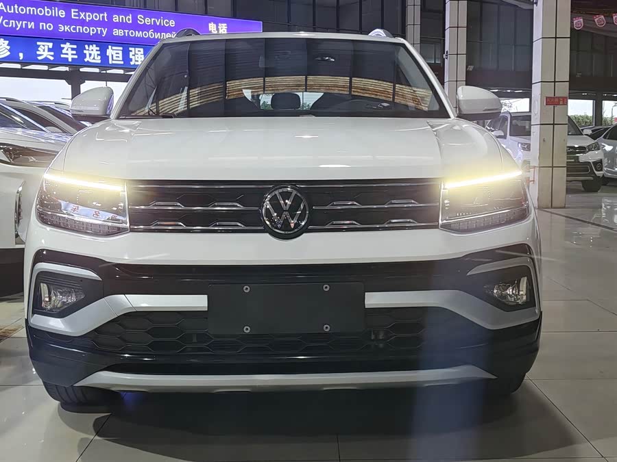 Volkswagen T-Cross 2021 #3 Volkswagen T-Cross 2021 car image #3