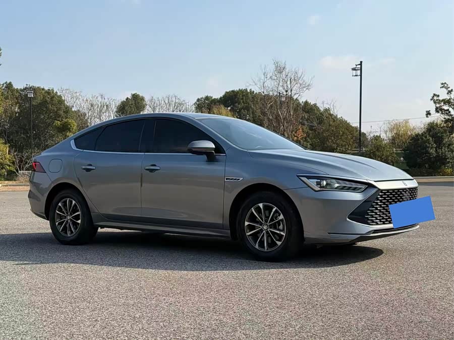 BYD Qin Plus 2023 صورة سيارة #3