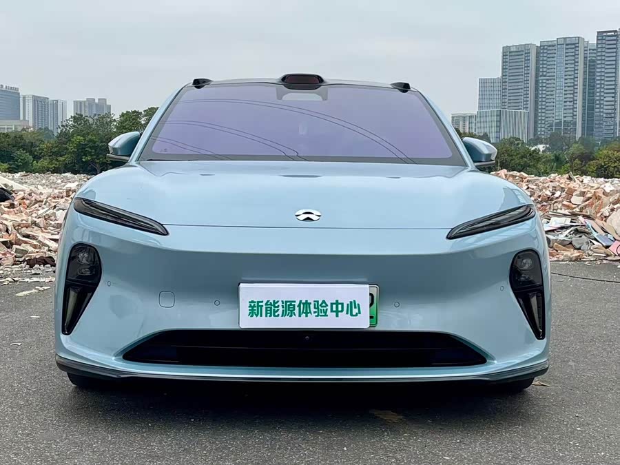 NIO ET5 2023 car image #3
