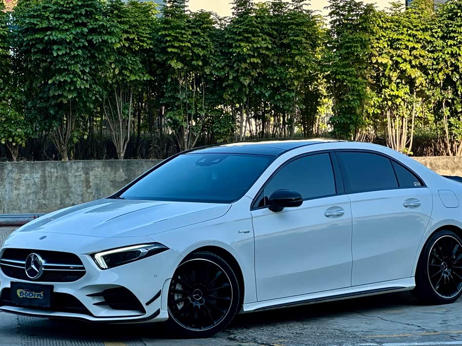 Mercedes-Benz 2020 car image #3