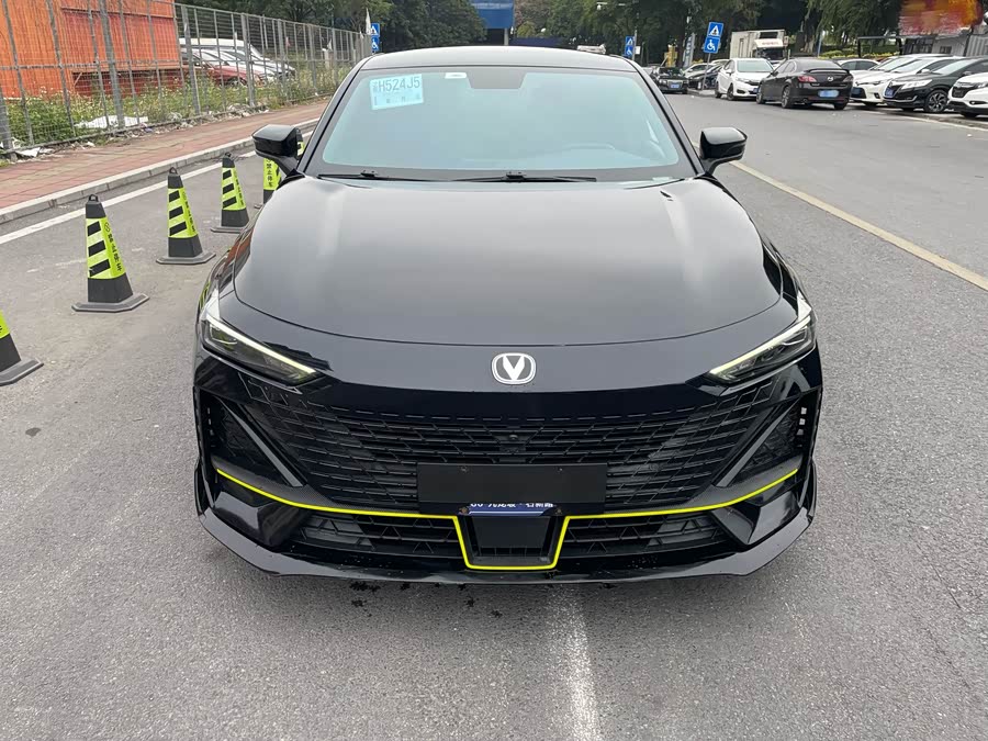 Changan UNI-V 2022 car image #3
