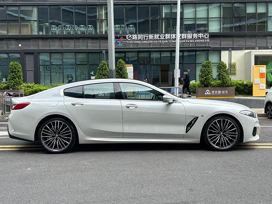 BMW 8 Series 2020 #3 BMW 8 Series 2020 car image #3