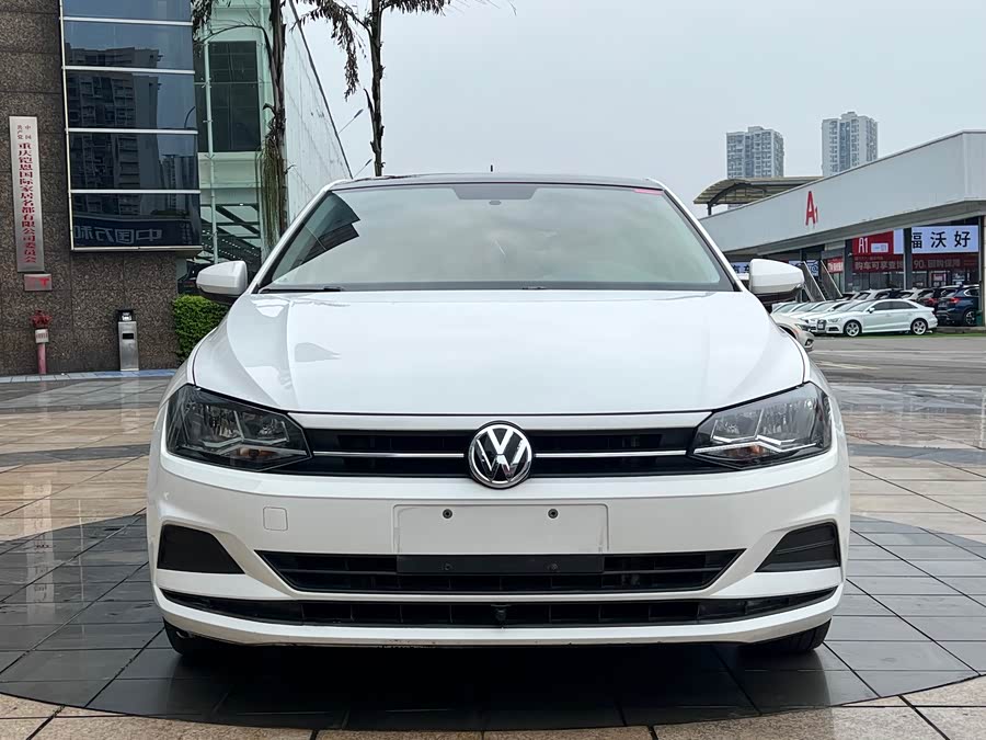 Volkswagen Polo 2020 car image #3