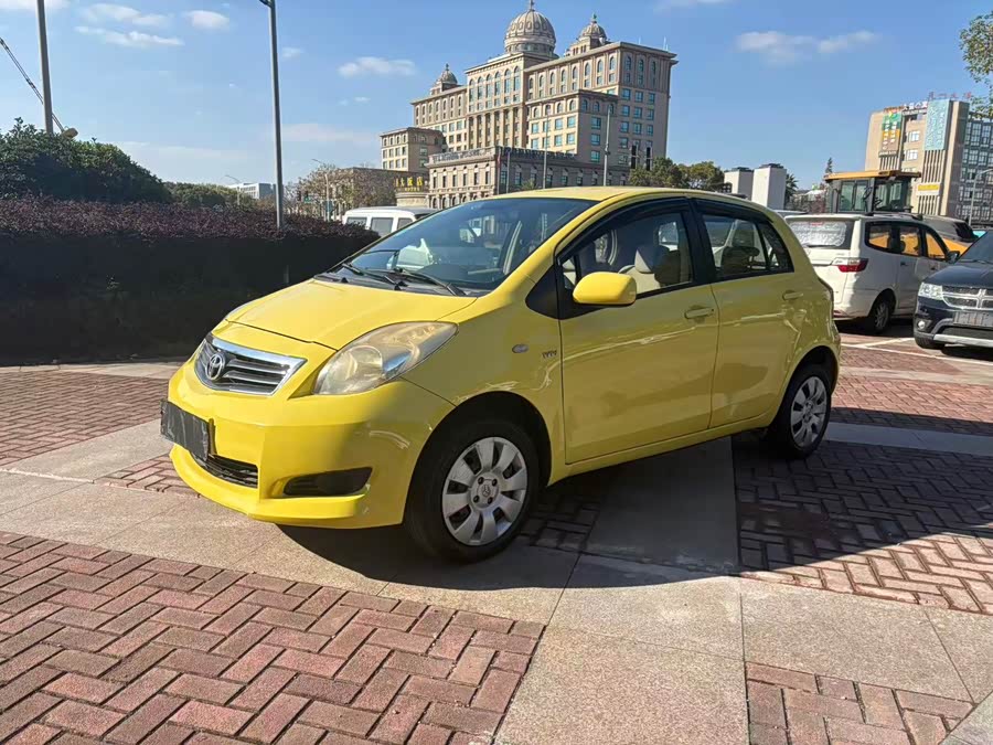 Toyota Yaris 2011 #3 Toyota Yaris 2011 imagen de coche #3