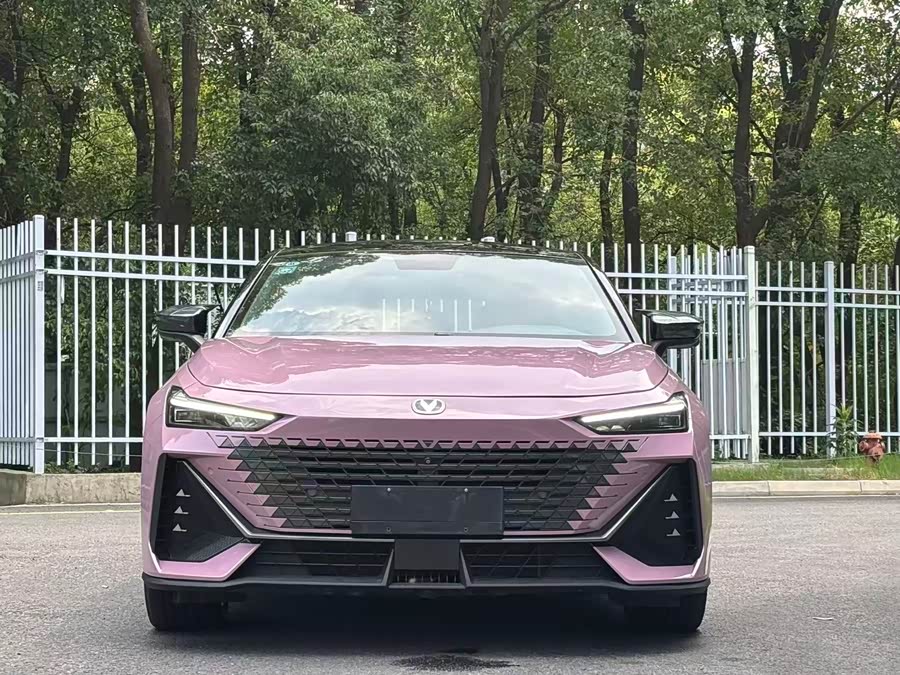 Changan UNI-V 2022 #3 Changan UNI-V 2022 car image #3