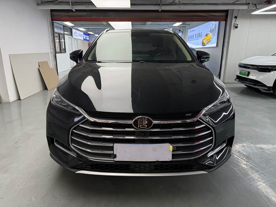 BYD Tang 2019 #3 BYD Tang 2019 car image #3