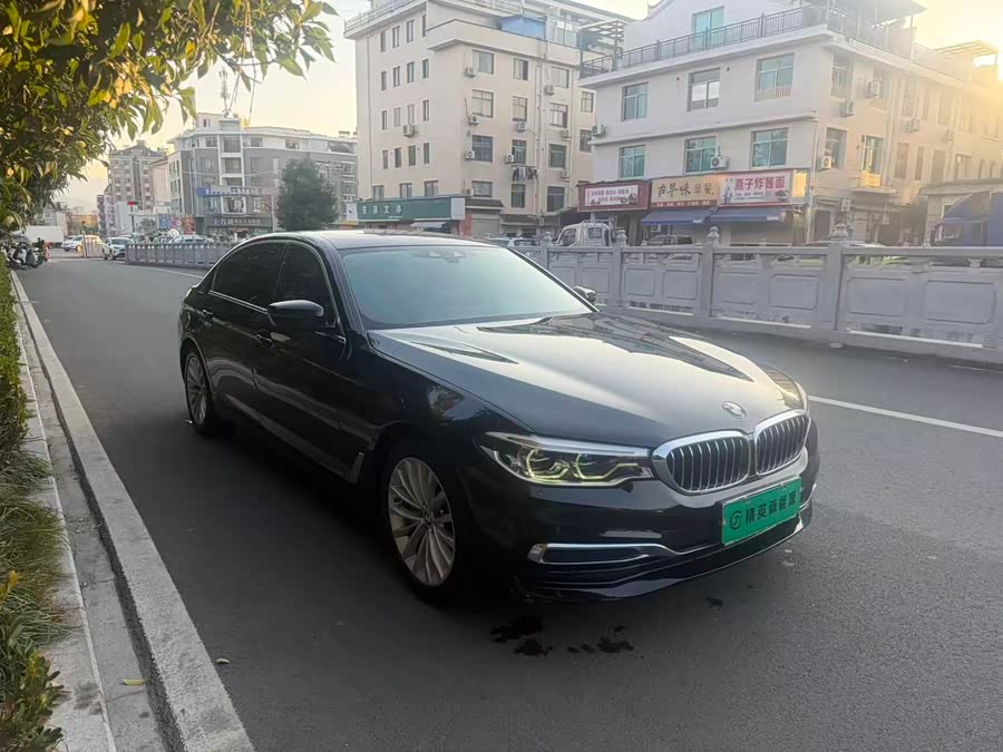 BMW 5 Series New Energy 2019 #3 BMW 5 Series New Energy 2019 car image #3