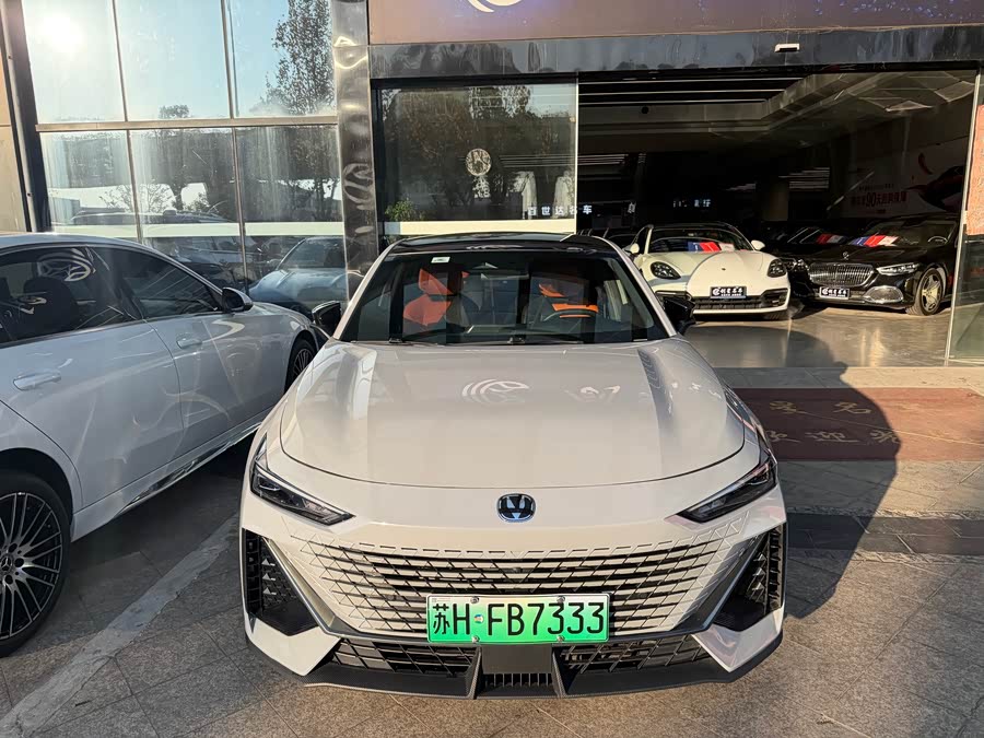 Changan UNI-V iDD 2022 #3 Changan UNI-V iDD 2022 car image #3