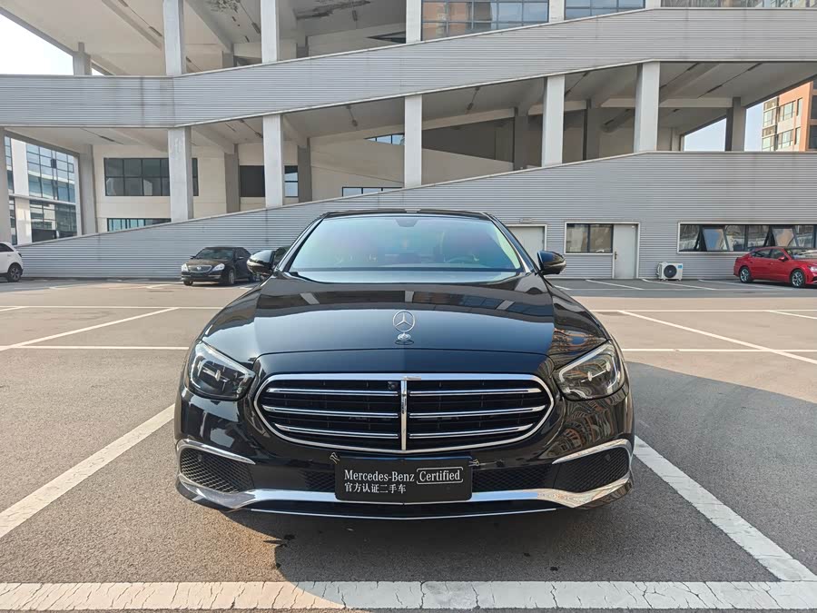 Mercedes-Benz E Class 2022 car image #3