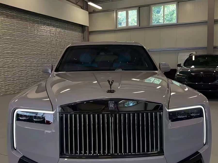 Rolls-Royce Cullinan #3 Rolls-Royce Cullinan car image #3