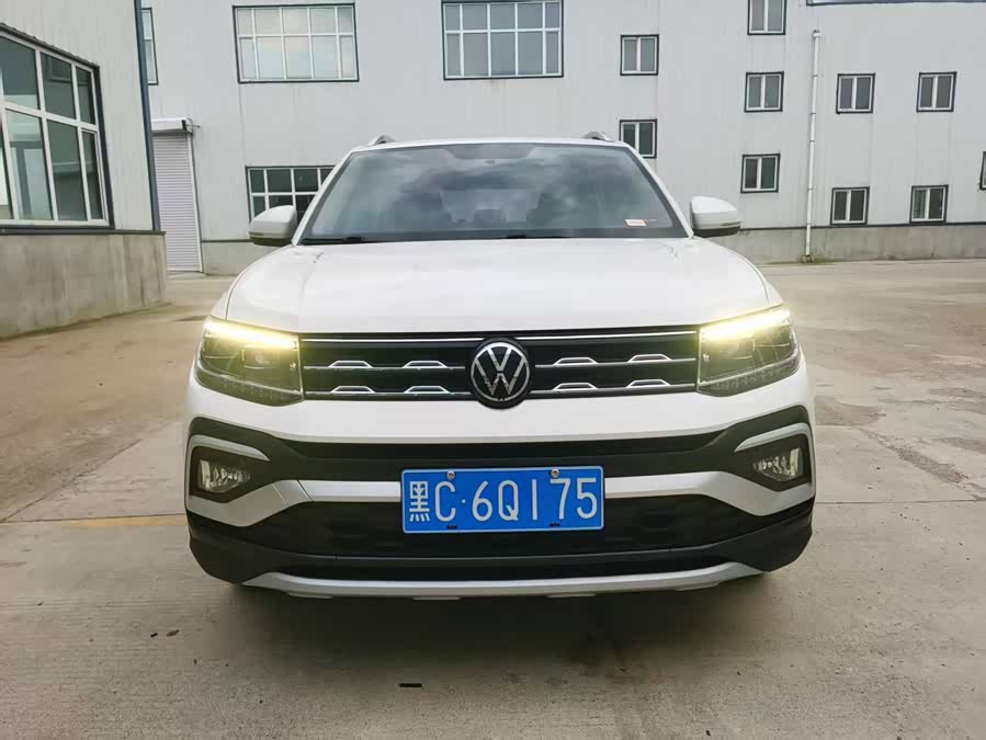 Volkswagen T-Cross 2021 #3 Volkswagen T-Cross 2021 car image #3