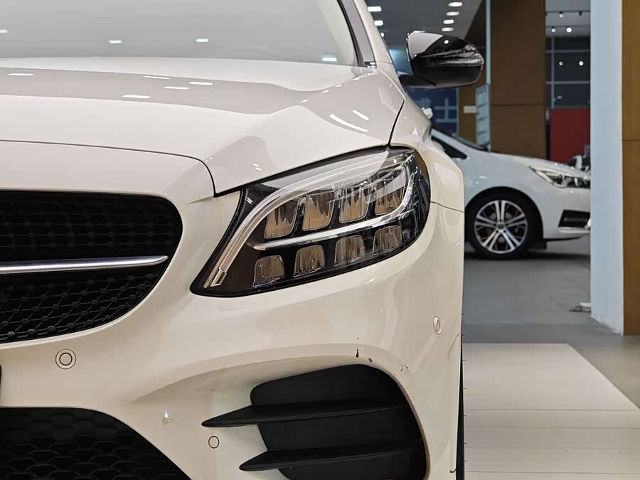 Mercedes-Benz C Class 2020 car image #3