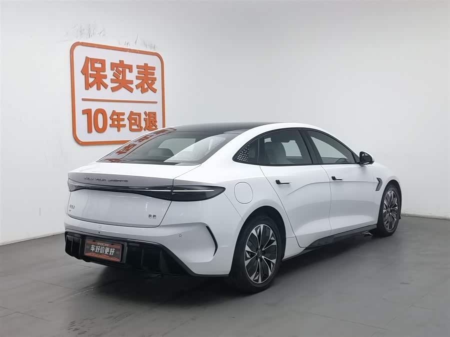 BYD Seal 2023 car image #3