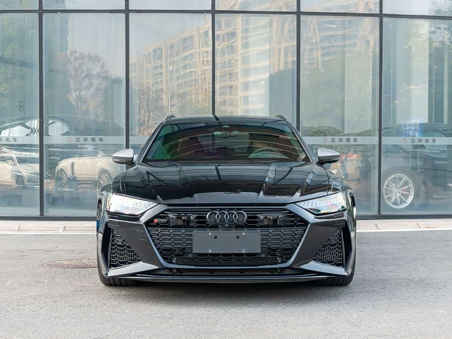 Audi RS 6 2023 car image #3